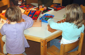 spielende Kinder